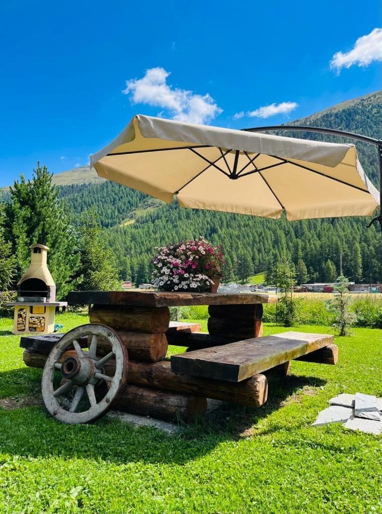 Chalet Sunshine Livigno Exteriér fotografie